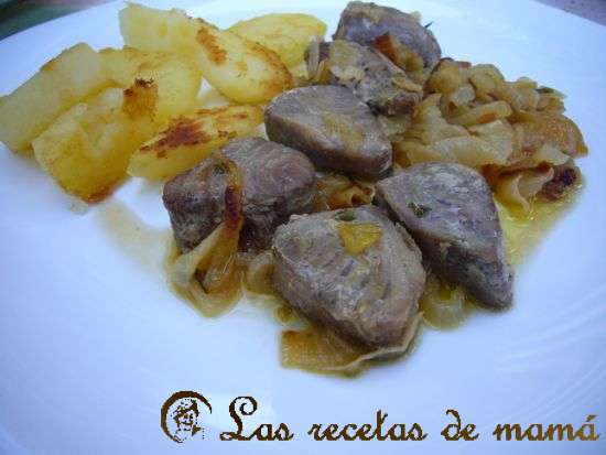 atún encebollado