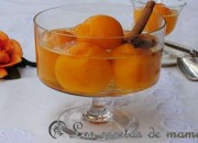 Melocotones al vino con miel