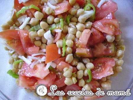 Garbanzos con vinagreta de tomate