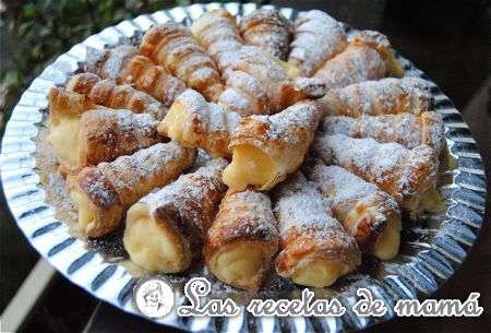 Canutillos de hojaldre rellenos crema