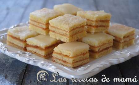 Pastelitos de naranja con glasa de Cointreau