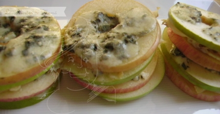 Milhojas de manzana, Roquefort y bacalao ahumado