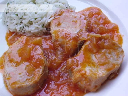 Medallones de lomo con tomate