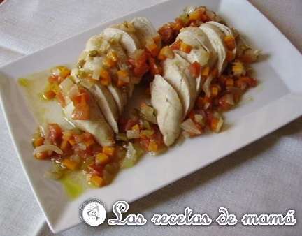 Ensalada de pollo con vinagreta templada