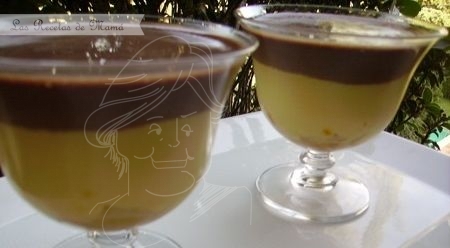 Copas de compota de manzana, cremoso de azafrán y chocolate