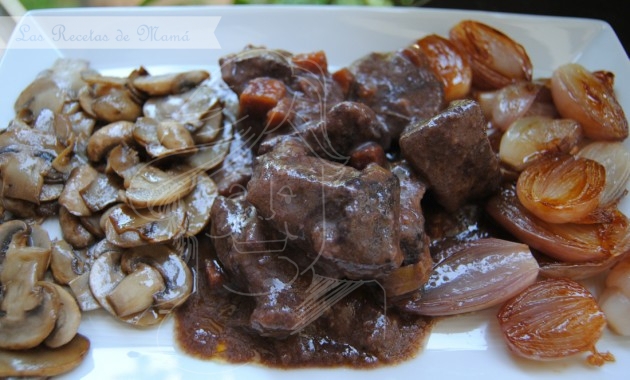 Boeuf Bourguignon – Ternera en vino tinto con champiñones