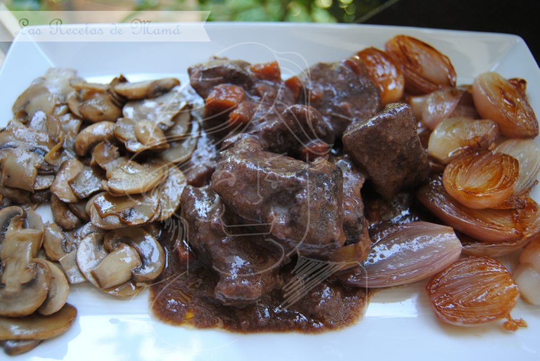 Boeuf Bourguignon – Ternera en vino tinto con champiñones