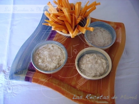 Palitos de zanahoria con salsa de yogur