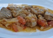 Tarantelo de atún con tomate