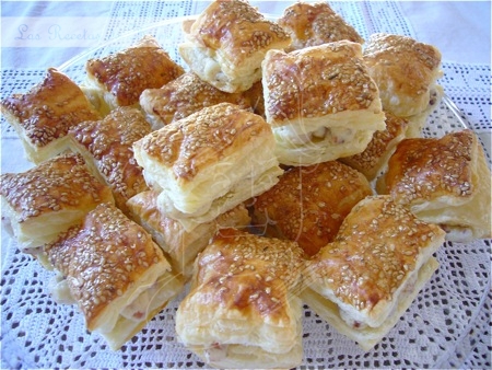 Hojaldritos rellenos de bechamel