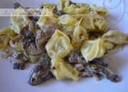 Tortellini de Gorgonzola con duxelle de pie azul