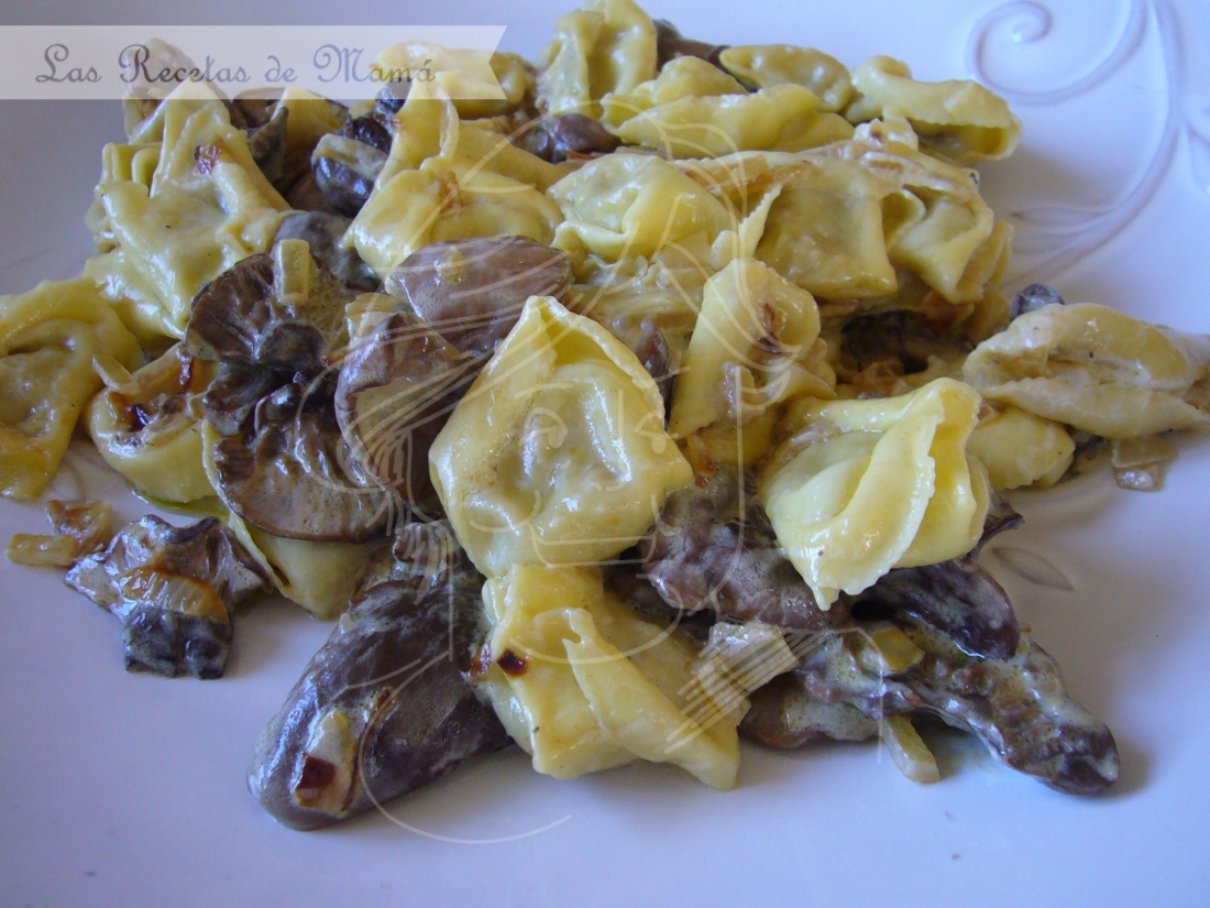 Tortellini de Gorgonzola con duxelle de pie azul