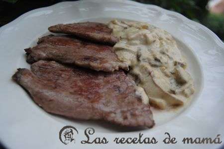 Presa ibérica con crema de boletus
