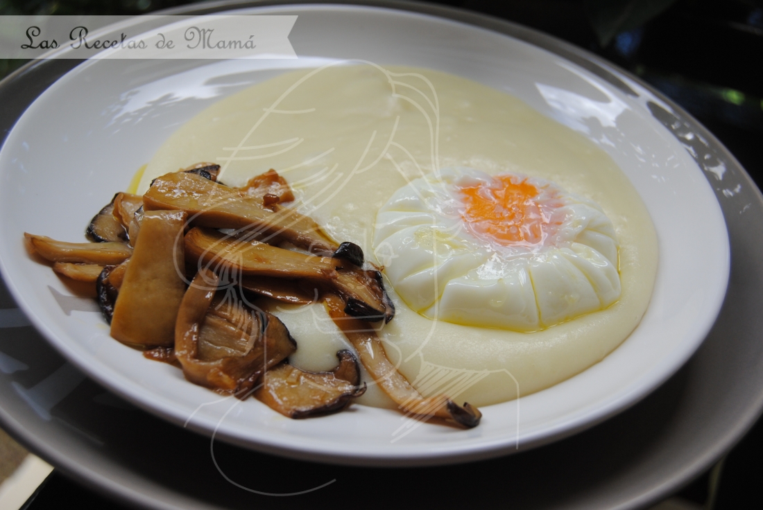 Crema de patata con salteado de setas de cardo y huevo poché