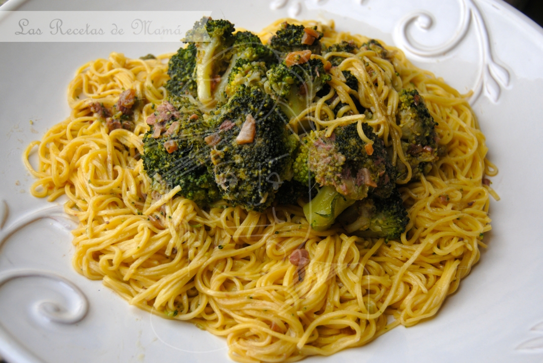 Pasta con brócoli y anchoas