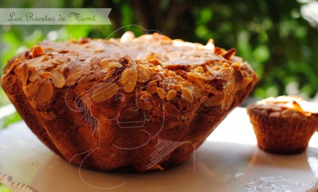 Megamagdalena de chocolate blanco y almendras