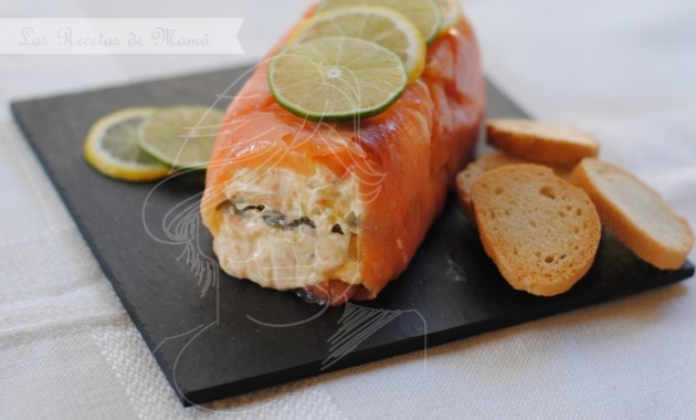 Rollo de salmón ahumado