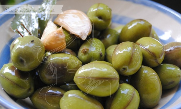 Aceitunas ralladas y aceitunas del año