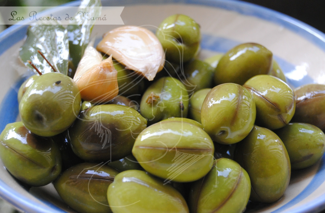 Aceitunas ralladas y aceitunas del año