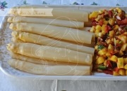 Espárragos con vinagreta de mango