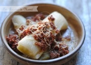Puerros gratinados con pesto rojo