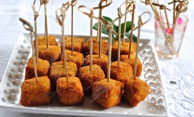 Croquetas de queso Stilton en dados