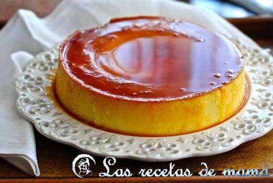 flan casero de queso, huevo y leche