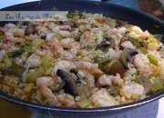 Arroz con gambas, lomo y verduras