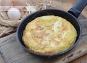 Tortilla de patatas con… cebolla y calabaza
