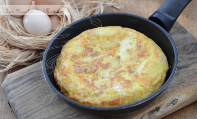 Tortilla de patatas con… cebolla y calabaza