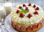 Tarta de fresas, nata y Mascarpone. Video receta.