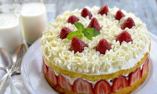 Tarta de fresas, nata y Mascarpone. Video receta.