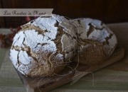 Hogaza de pan con costra