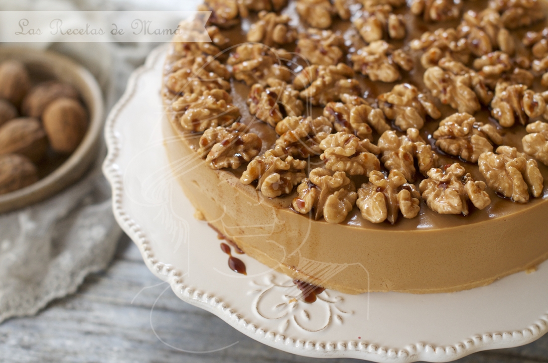 Tarta de nueces y caramelo. Video receta | Las Recetas de Mamá