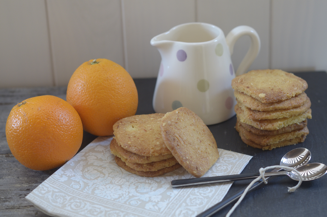 Galletas de naranja y almendra. Video receta
