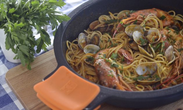 Espaguetis «frutti di mare». Video receta