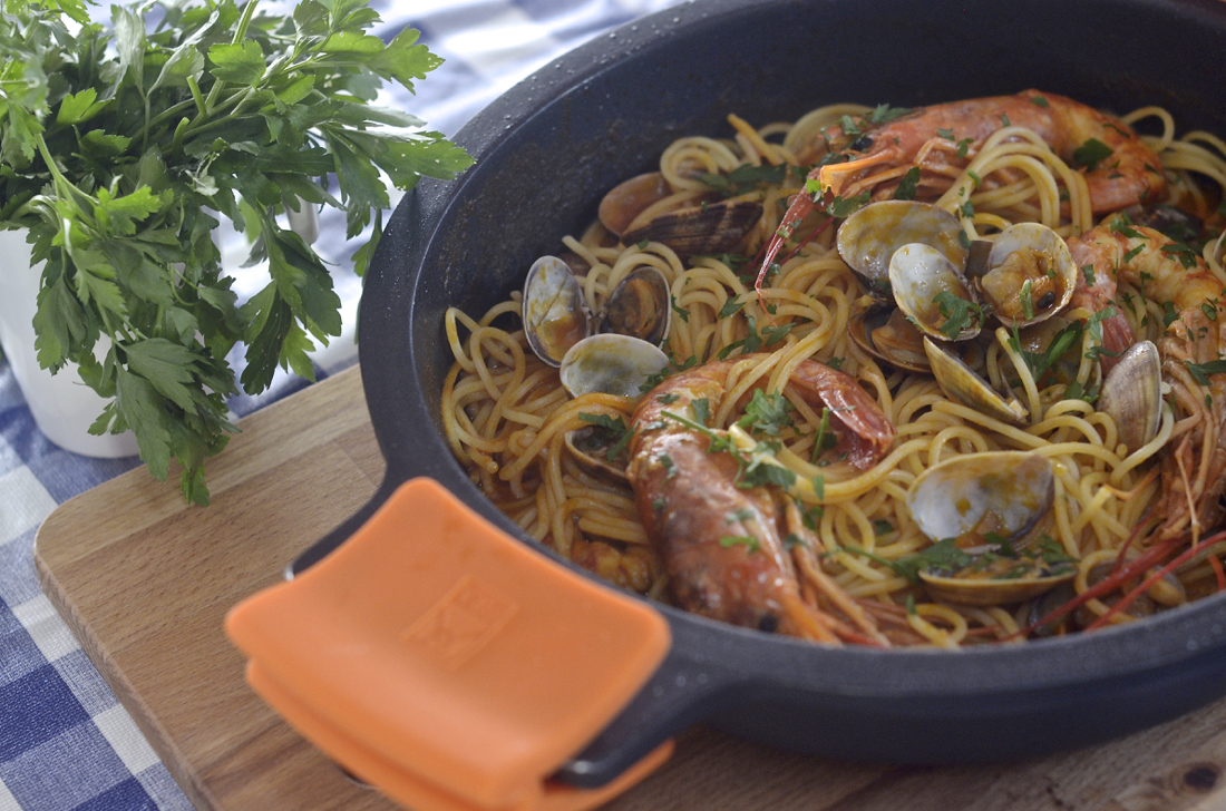 Espaguetis «frutti di mare». Video receta