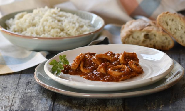 Calamares en salsa americana. Video receta