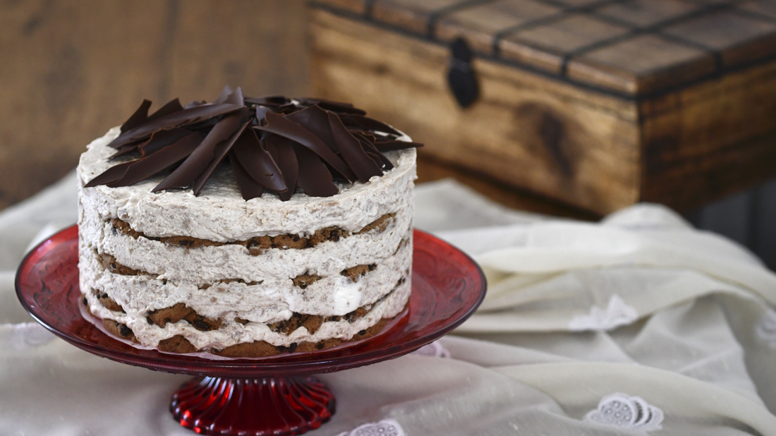 Tarta de moca y cookies. Video receta