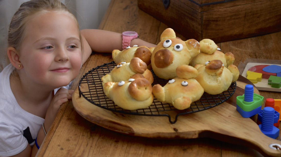 Cerditos de pan de leche. Video receta