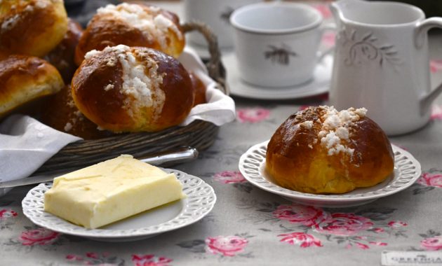 Bollos suizos. video receta