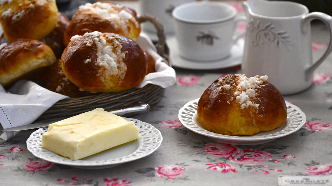 Bollos suizos. video receta