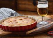 Empanada de atún con masa casera. Video receta