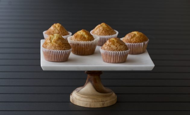 Magdalenas de nata y limón. Video receta