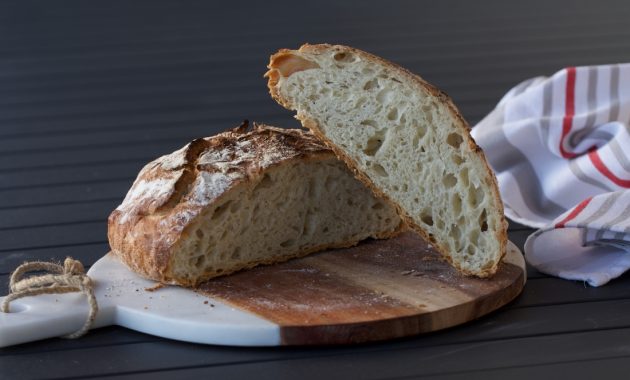 Pan casero sin amasar. Video receta